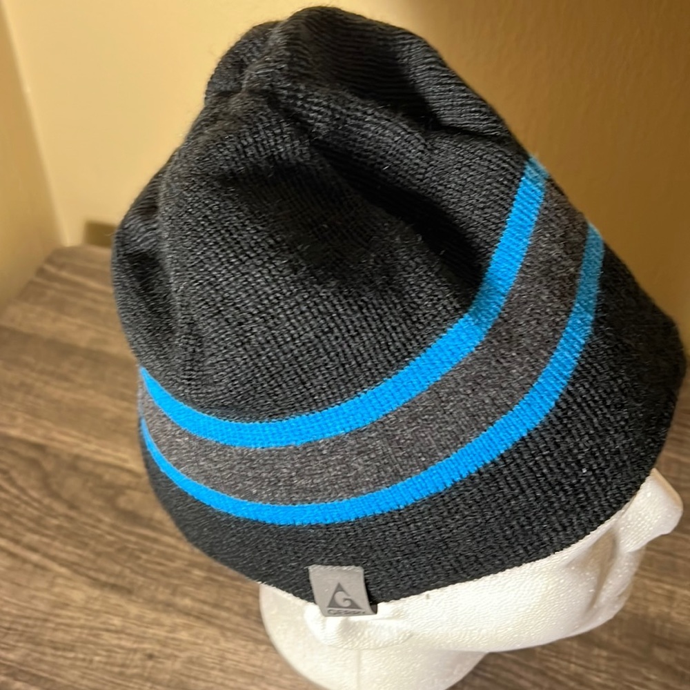Gerry Knit Beanie Gray w/ Blue Stripes OSFM